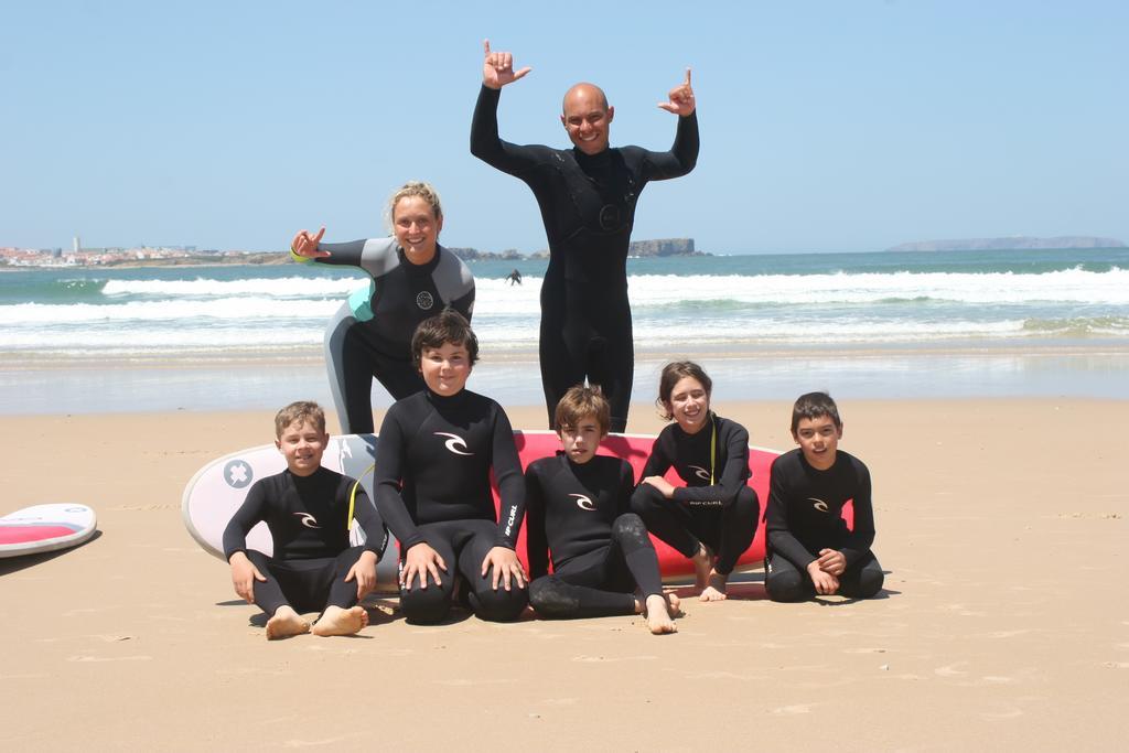 Albergue Surf House Peniche Baleal Exterior foto