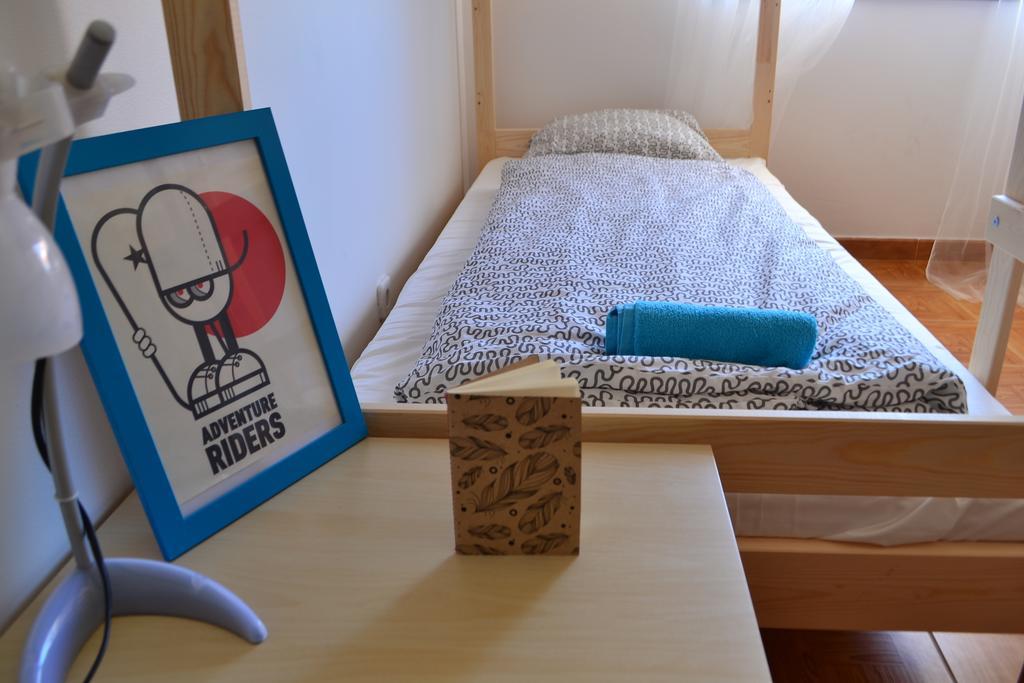 Albergue Surf House Peniche Baleal Habitación foto