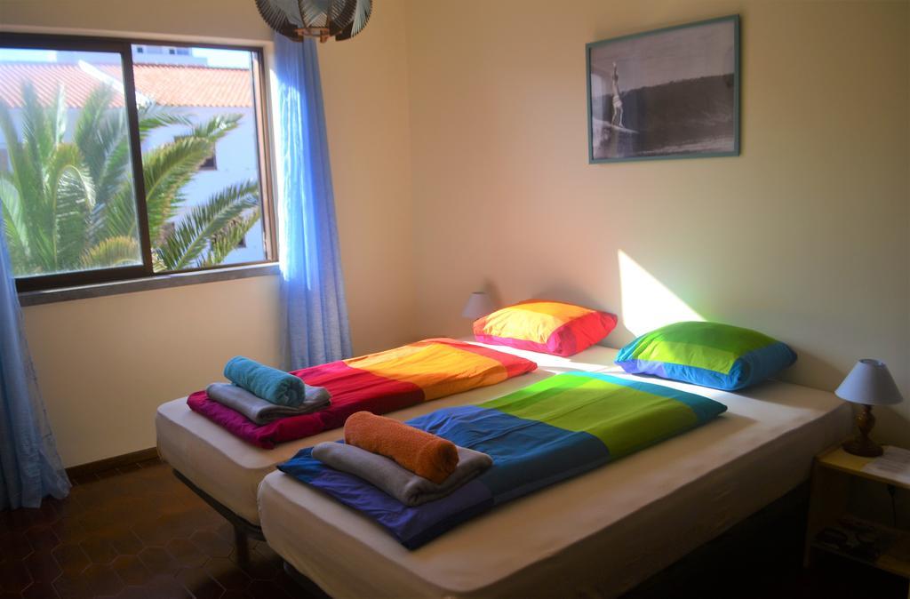 Albergue Surf House Peniche Baleal Exterior foto
